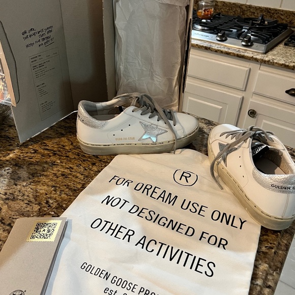Golden Goose Shoes - Picture 1 of 5